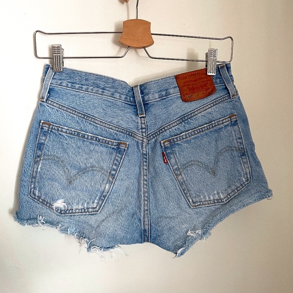 Levis 501 Denim Shorts - Picture 2 of 3